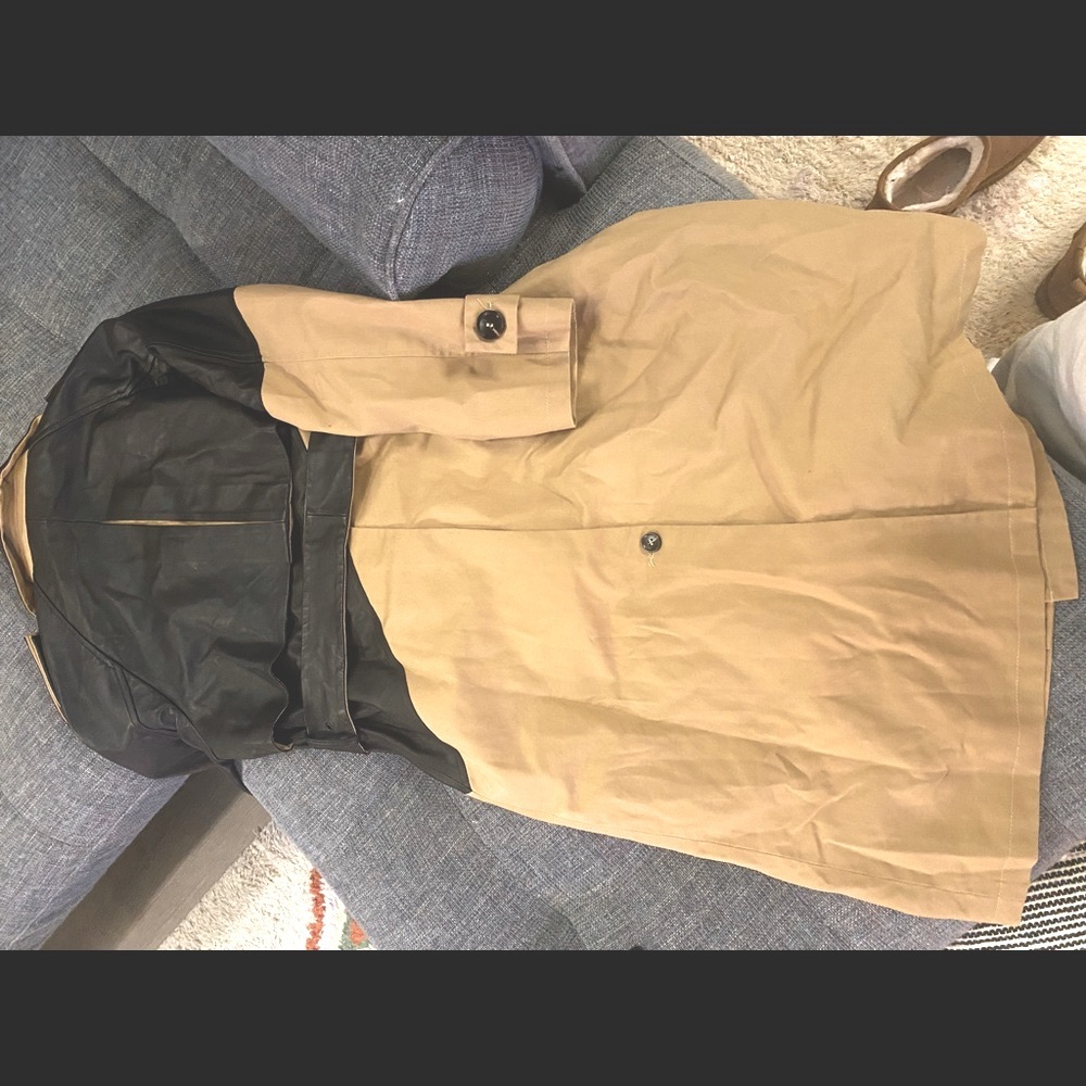 BOTTEGA VENETA NWT Leather and Wool Trench. - Picture 11 of 13